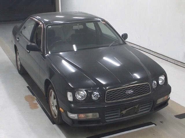 Nissan Gloria  с аукциона в Японии