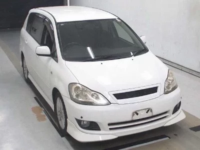 Toyota Ipsum