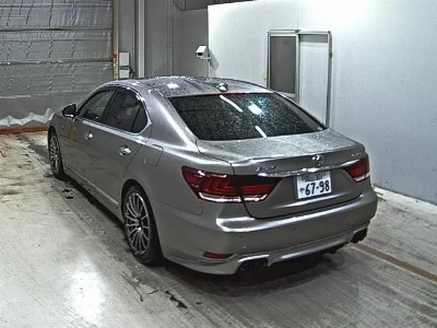 Lexus LS460L