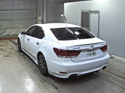 Lexus LS460L