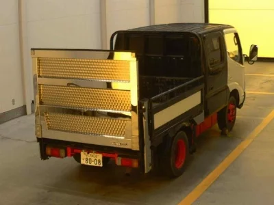 Hino Dutro