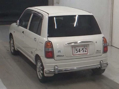 Daihatsu Mira Gino