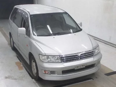 Mitsubishi Chariot Grandis