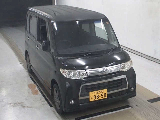 Daihatsu Tanto  с аукциона в Японии