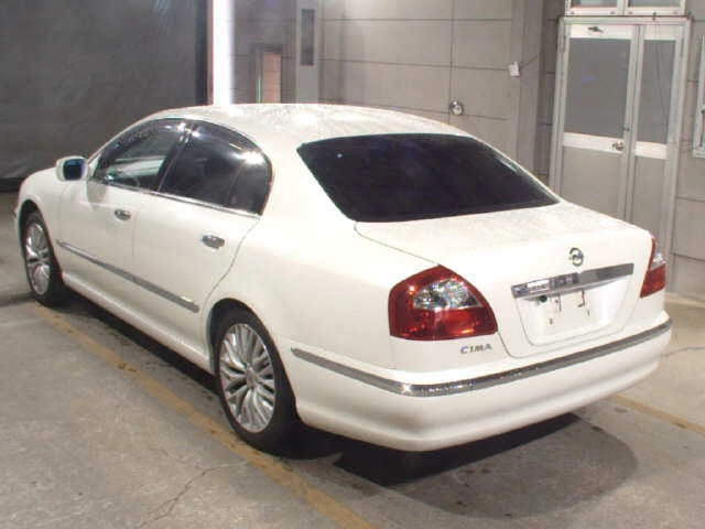 Nissan Cima  с аукциона в Японии