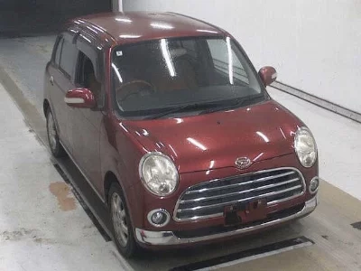 Daihatsu Mira Gino