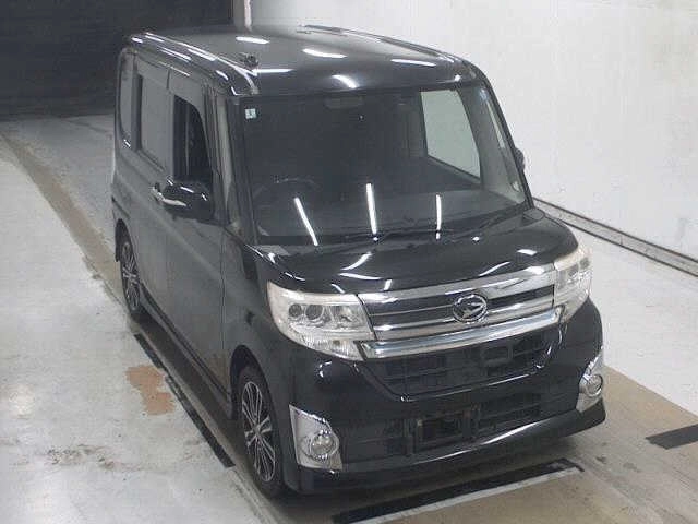 Daihatsu Tanto  с аукциона в Японии