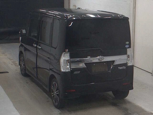 Daihatsu Tanto  с аукциона в Японии