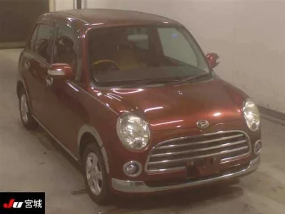 Daihatsu Mira Gino