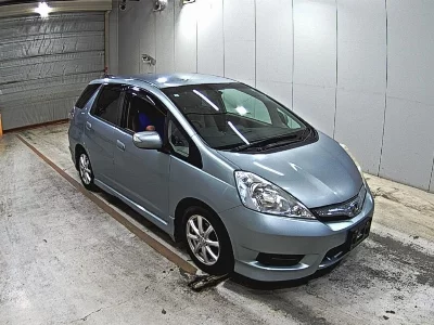 Honda FIT SHUTTLE HYBRID
