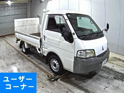 Mitsubishi Delica Truck