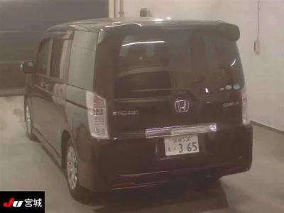 Honda STEPWGN SPADA