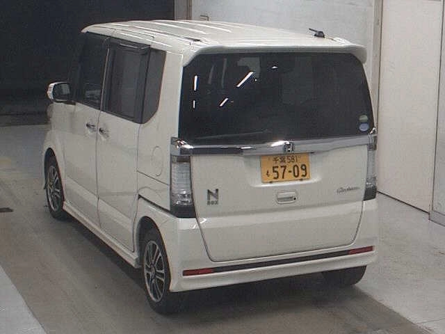 Honda N-Box  с аукциона в Японии