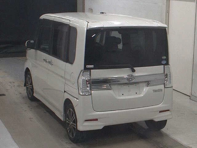 Daihatsu Tanto  с аукциона в Японии