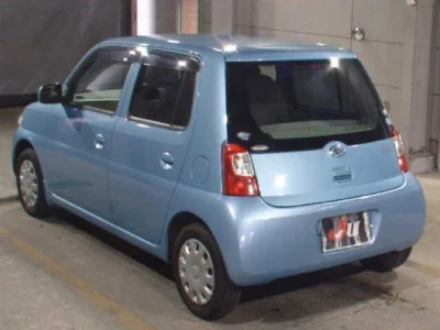 Daihatsu Esse