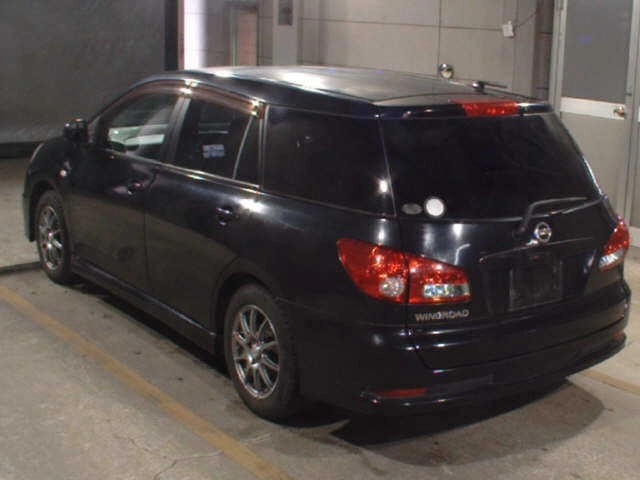 Nissan Wingroad  с аукциона в Японии