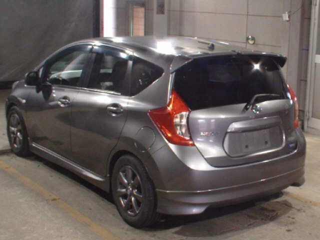 Nissan Note  с аукциона в Японии