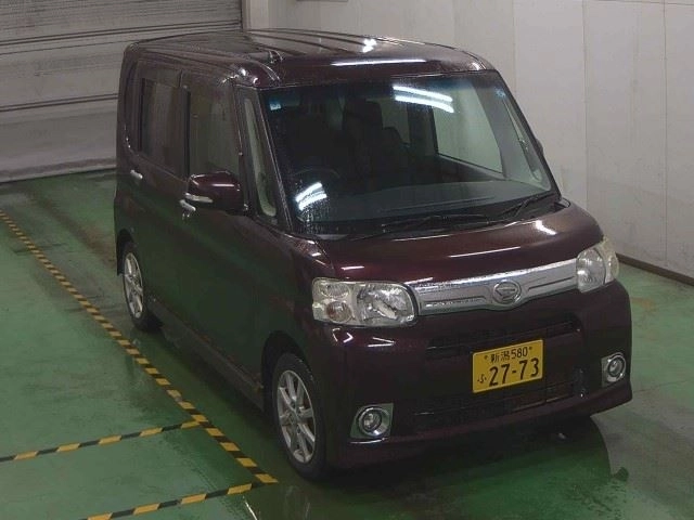 Daihatsu Tanto  с аукциона в Японии