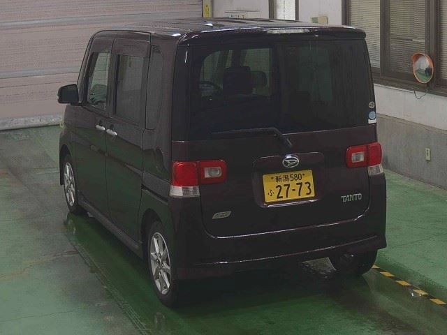 Daihatsu Tanto  с аукциона в Японии