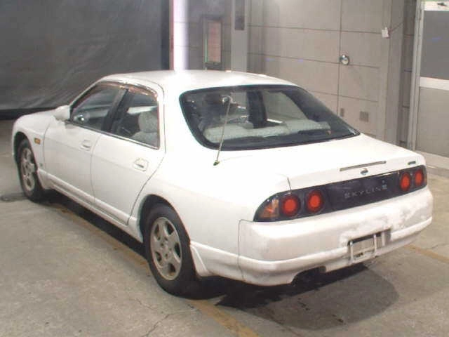 Nissan Skyline  с аукциона в Японии