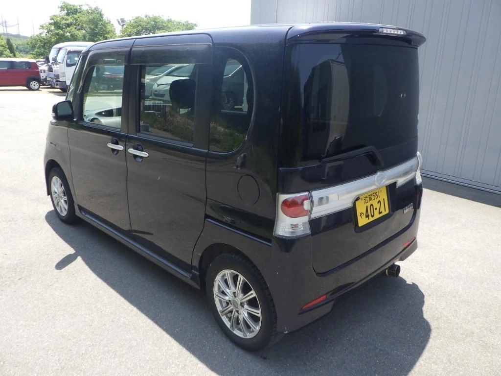 Daihatsu Tanto  с аукциона в Японии