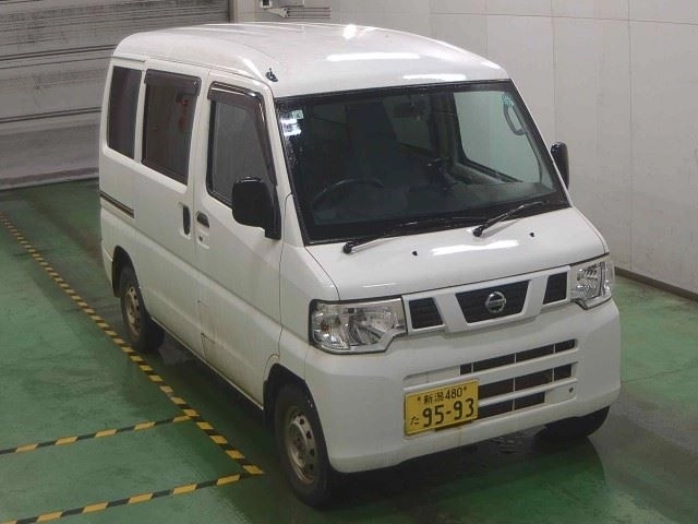 Nissan NV100 Clipper  с аукциона в Японии