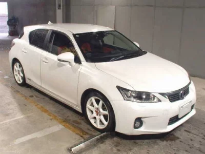 Lexus CT200h