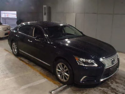 Lexus LS600h