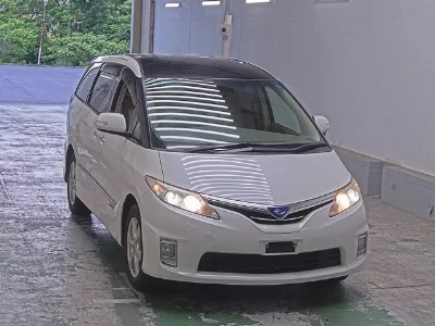 Toyota Estima Hybrid