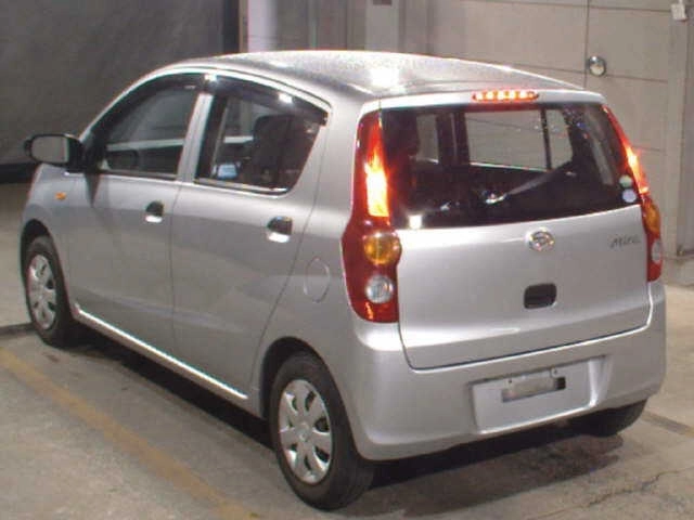 Daihatsu Mira  с аукциона в Японии