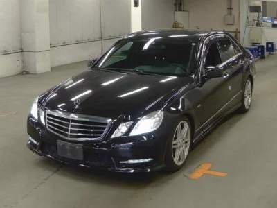 MERCEDES BENZ E CLASS