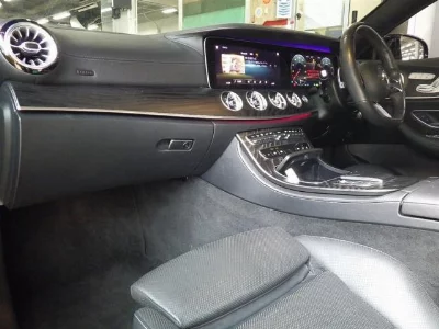 MERCEDES BENZ E CLASS