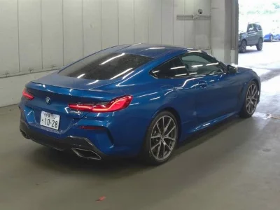BMW 8 SERIES