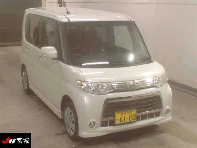 Daihatsu Tanto  с аукциона в Японии