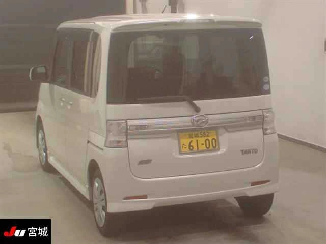 Daihatsu Tanto  с аукциона в Японии
