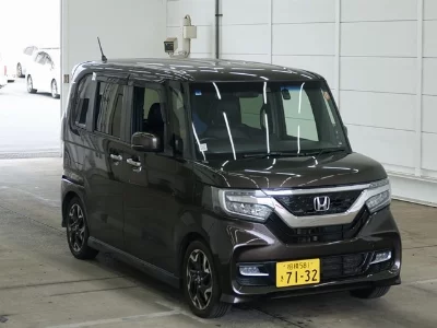 Honda N BOX CUSTOM