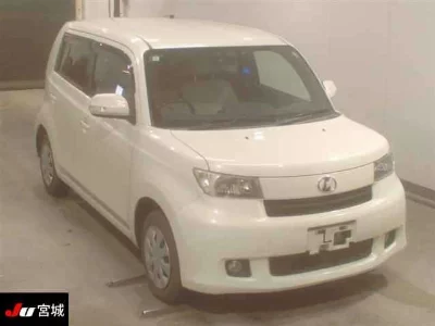 Toyota bB
