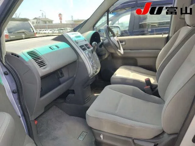 Honda Mobilio  с аукциона в Японии