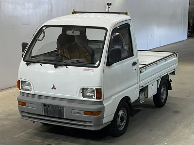 Mitsubishi Minicab Truck