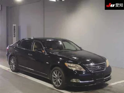 Lexus LS600hL