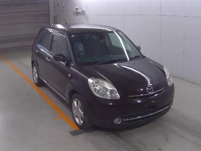 Mazda Verisa