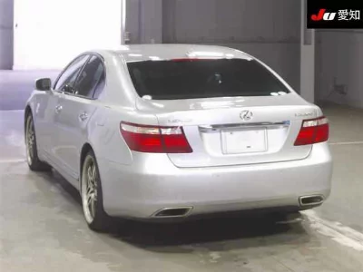 Lexus LS460L