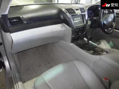 Lexus LS460L