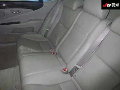 Lexus LS460L