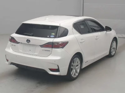 Lexus CT200h