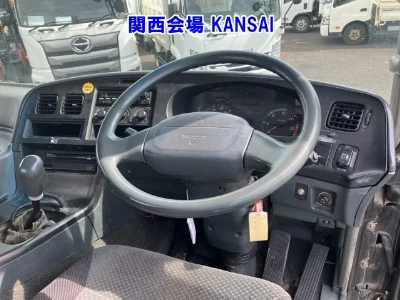 MITSUBISHI FUSO