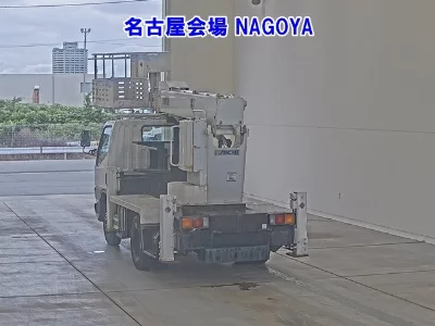 MITSUBISHI CANTER