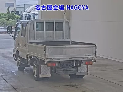 TOYOTA DYNA