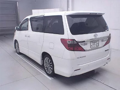 TOYOTA ALPHARD