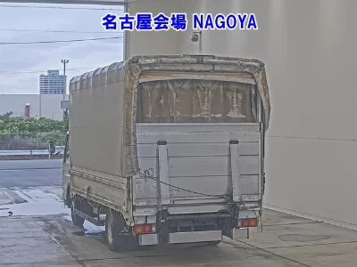 MITSUBISHI CANTER